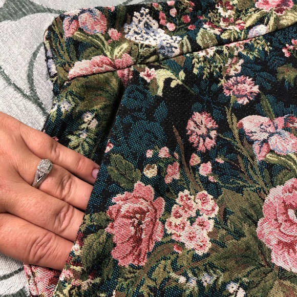 A2 - Leith| Tapestry Floral Skort XXL - Picture 4 of 5